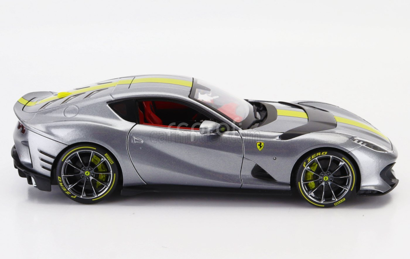 Bburago Ferrari 812 Competizione 2021 1:18 Grigio Coburn Žlutá - Grey Met