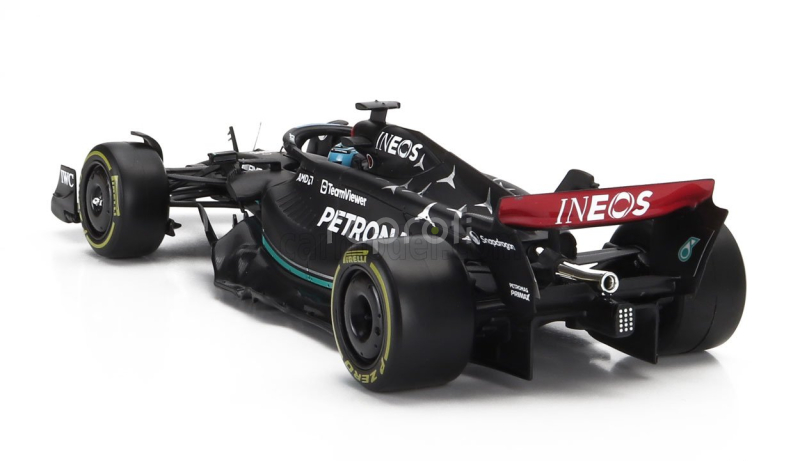 Bburago Mercedes gp F1 W14 Team Mercedes-amg Petronas Formula One N 63 Season 2023 George Russell - With Pilot And Showcase 1:24 Matt Black