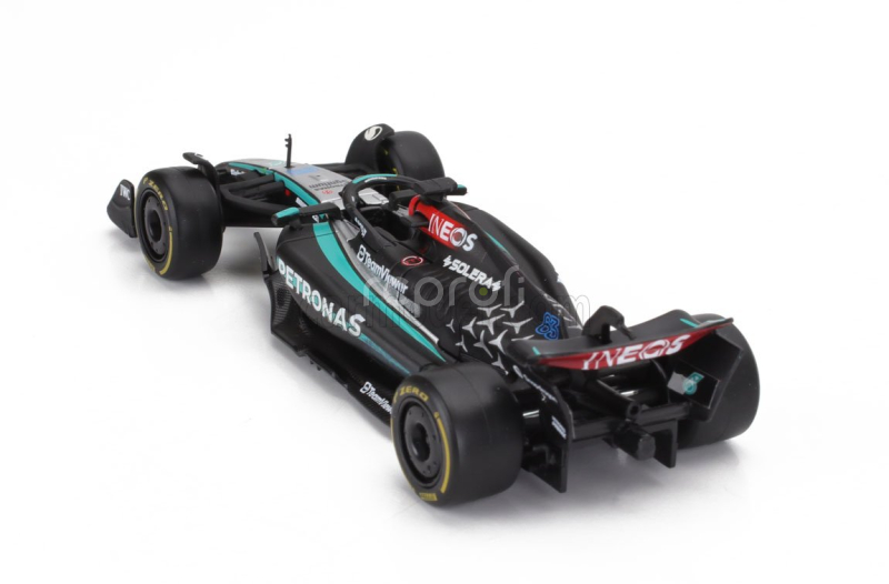 Bburago Mercedes gp F1  W15 Eq Performance Team Amg Petronas Motorsport N 63 Season 2024 George Russell 1:43 Černá Stříbrná Zelená