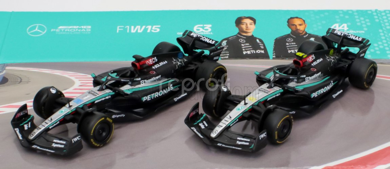 Bburago Mercedes gp Set F1  2x W15 Eq Performance Team Amg Petronas Motorsport N 44 Season 2024 Lewis Hamilton + N 63 Season 2024 George Russell 1:43 Černá Stříbrná Zelená