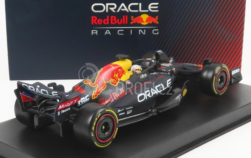 Bburago Red bull F1  Rb18 Team Oracle Red Bull Racing N 1 World Champion Season 2022 Max Verstappen - With Helmet And Plastic Showcase 1:43 Matná Modrá Žlutá Červená