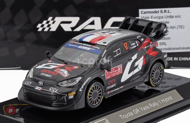 Bburago Toyota Yaris Gr Rally1 Hybrid Team Toyota Gazoo Racing Wrt (night Version) N 17 Rally 2024 Sebastien Ogier - Vincent Landais 1:43 Black