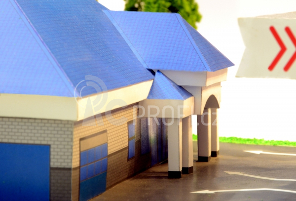 Benzínová stanice - papírový model 1:100