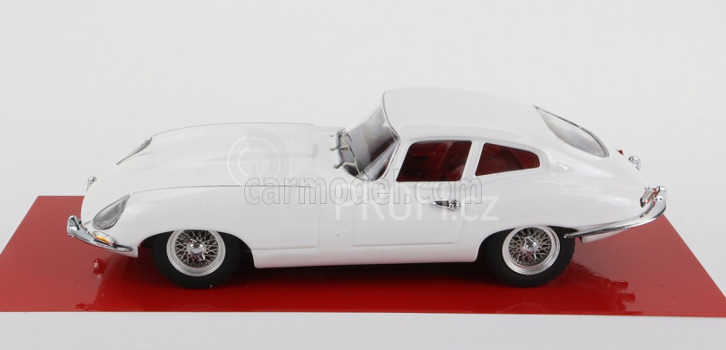 Best-model Jaguar E-type Coupe 1963 - Personal Car Eva Kant 1:43 Bílá