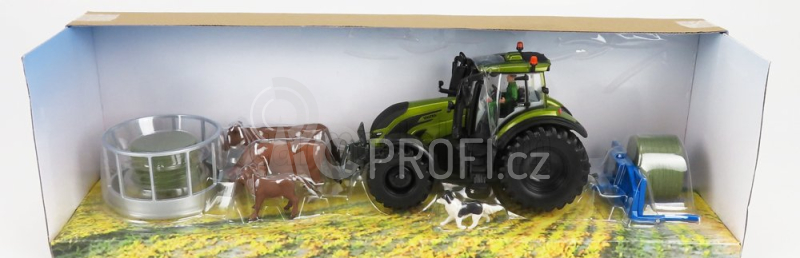 Britains Valtra T254 Tractor With Playset Fleming Bale Lifter 2019 1:32 Zelená