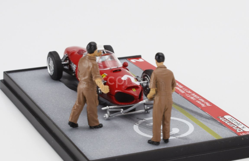Brumm prom Ferrari F1  Diorama 156 N 2 World Champion Winner Italy Monza Gp With Figures 1961 Phil Hill 1:43 Red