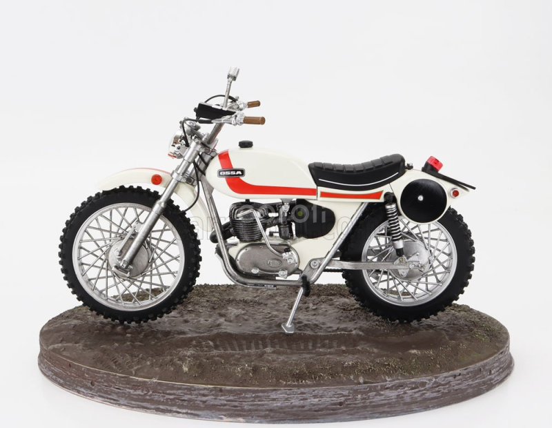 Clc-models Ossa 250 Ae73 Enduro 1973 With Terence Hill Small Action Figure - From Movie - Altrimenti Ci Arrabbiamo - Tv Series - Motorcycle 1:12 Bílá