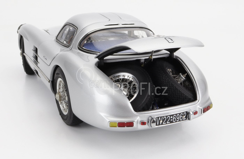 Cmc Mercedes benz 300 Slr Coupe N T1 Rac Tourist Trophy 1955 1:18 Silver