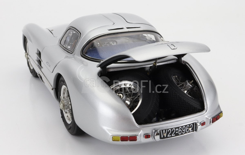 Cmc Mercedes benz 300 Slr Uhlenhaut Coupe N 15 Sweden Gp 1955 1:18 Silver