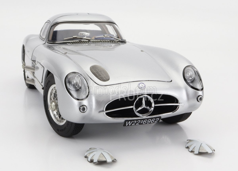 Cmc Mercedes benz 300 Slr Uhlenhaut Coupe N 15 Sweden Gp 1955 1:18 Silver