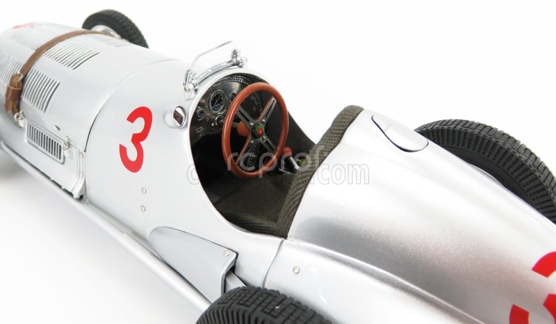Cmc Mercedes benz F1  W125 N 3 Gp Donington 1937 M.von Brauchitsch 1:18 Silver
