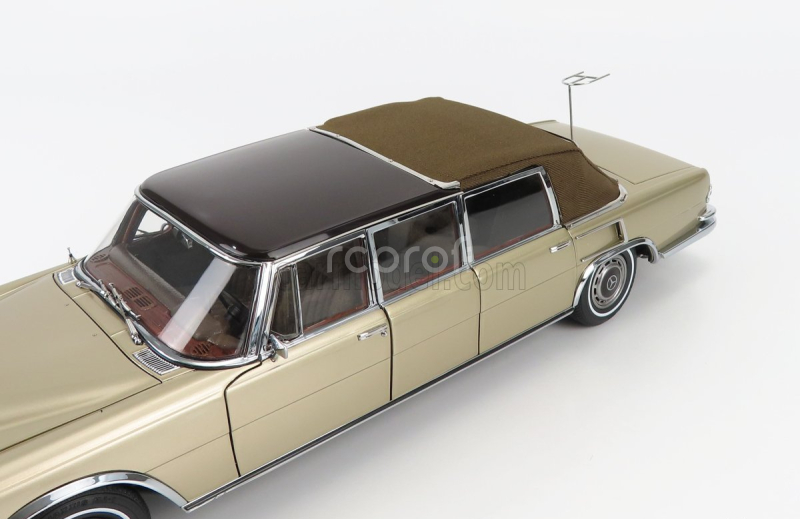 Cmc Mercedes benz S-class 600 Pullman (w100) Landaulet Soft-top Semiconvertible 1972 1:18 Gold Met