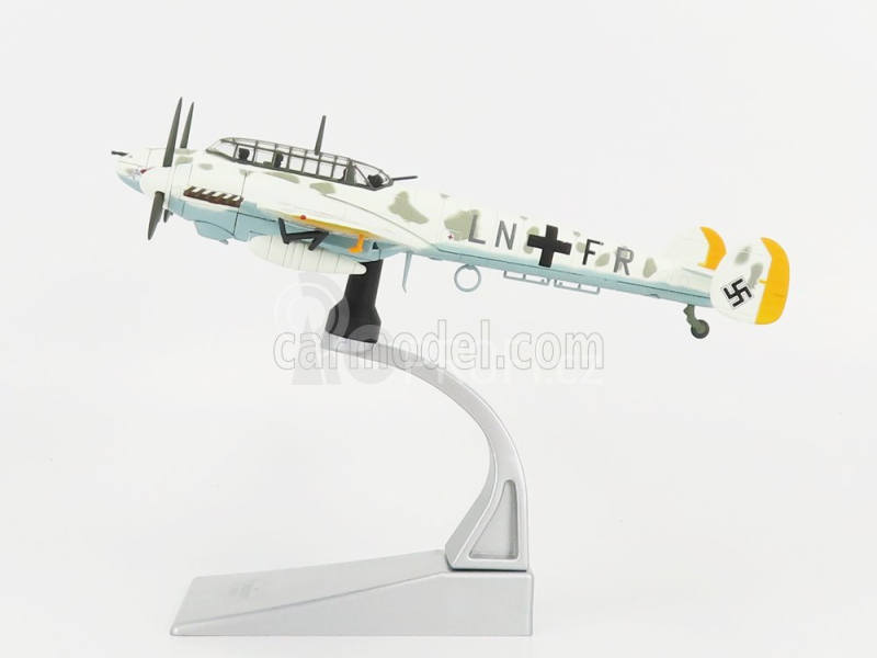 Corgi Messerschmitt Bf110f-2 Airplane Staffel Operation 1:72, bílá