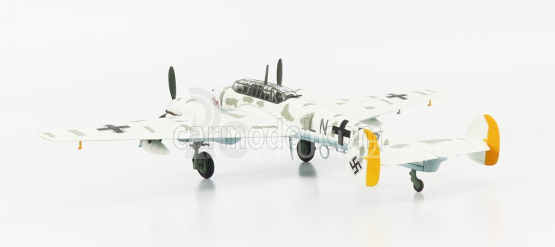 Corgi Messerschmitt Bf110f-2 Airplane Staffel Operation 1:72, bílá