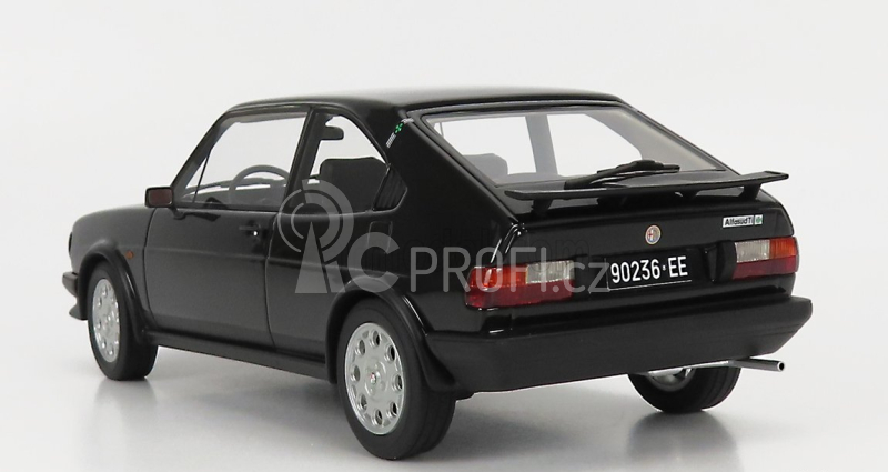 Cult-scale models Alfa romeo Alfasud 1.5 Ti Quadrifoglio Verde 1983 1:18 Black
