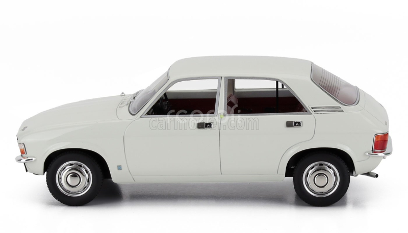 Cult-scale models Austin Allegro 1973 1:18 Bílá
