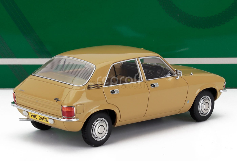 Cult-scale models Austin Allegro 1973 1:18 Ochre