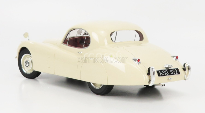 Cult-scale models Jaguar Xk120 Fhc 1951 1:18 Bílá