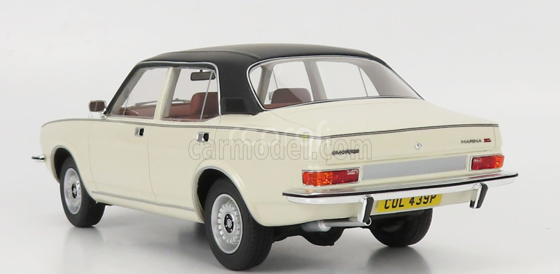 Cult-scale models Morris Marina Saloon 1976 1:18 Bílá