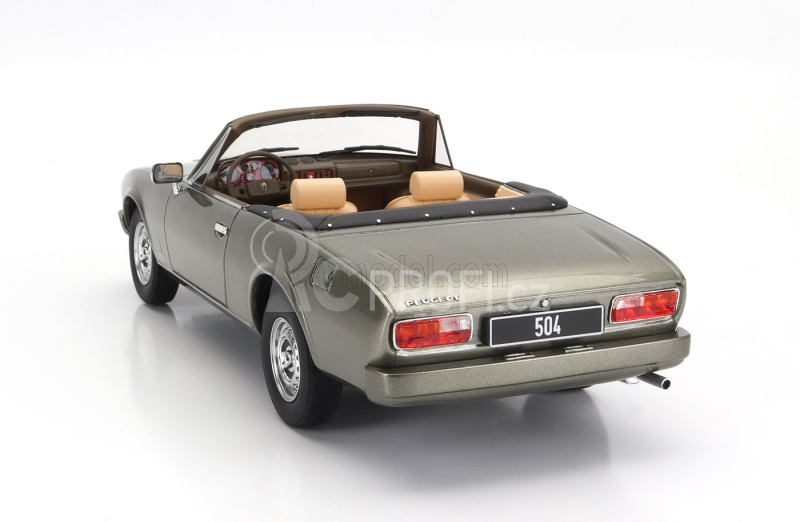 Cult-scale models Peugeot 504 Cabriolet Open 1983 1:18 Green Met