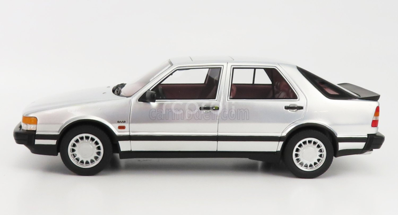 Cult-scale models Saab 9000 Turbo 1984 1:18 Silver