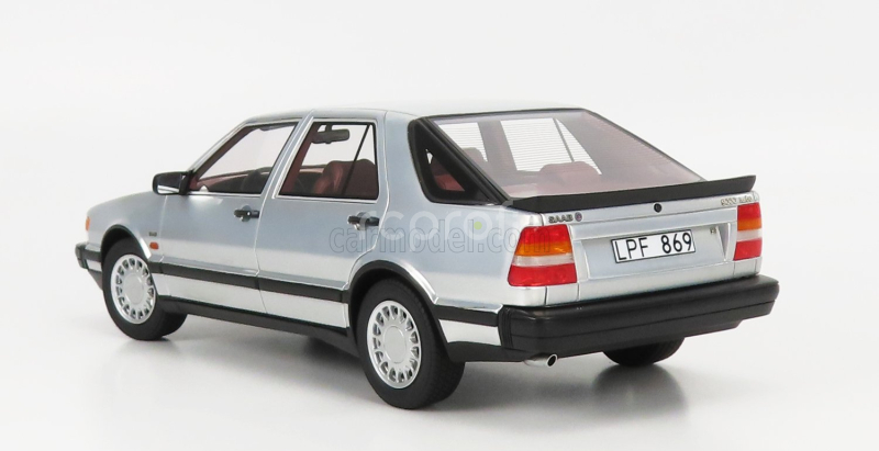 Cult-scale models Saab 9000 Turbo 1984 1:18 Silver