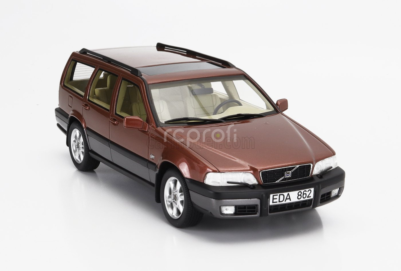 Cult-scale models Volvo V70 Xc Cross Country Sw Station Wagon 1996 1:18 Brown