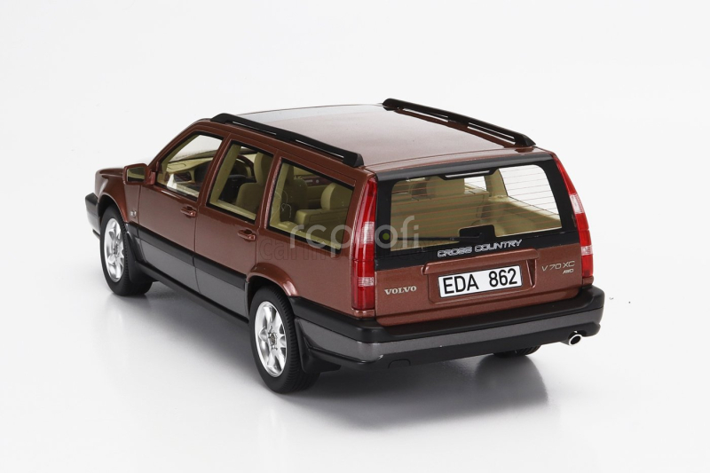 Cult-scale models Volvo V70 Xc Cross Country Sw Station Wagon 1996 1:18 Brown