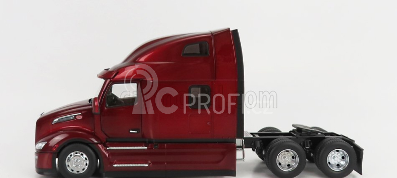 Dm-models Peterbilt 579 Tractor Truck 3-assi 2011 1:32 Red Met