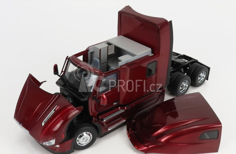 Dm-models Peterbilt 579 Tractor Truck 3-assi 2011 1:32 Red Met