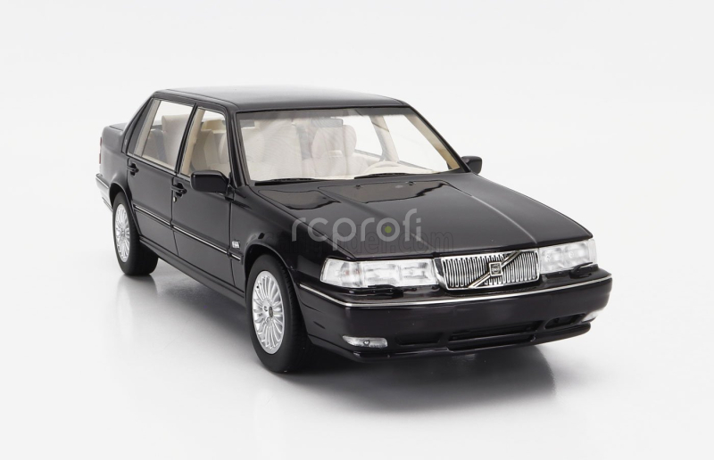 Dna collectibles Volvo S90 1998 1:18 Tmavě Fialová