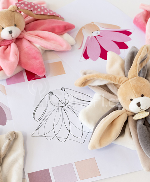 Doudou Dárková sada - plyšový usínáček králíček hnědý 28 cm