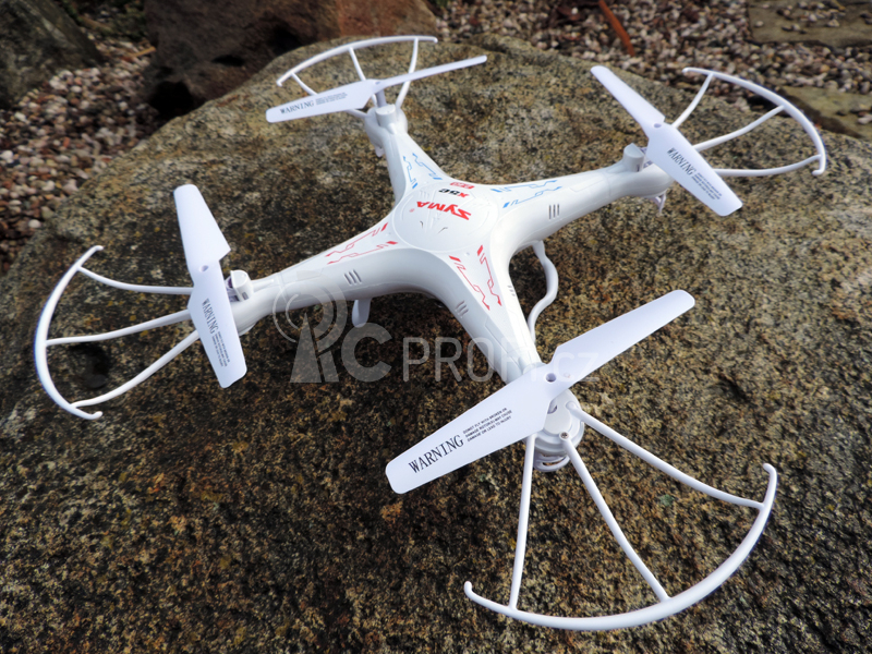 BAZAR - RC dron Syma X5C s HD kamerou