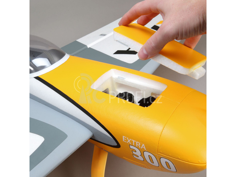 RC letadlo E-flite Extra 300 1.3m SAFE Select BNF Basic