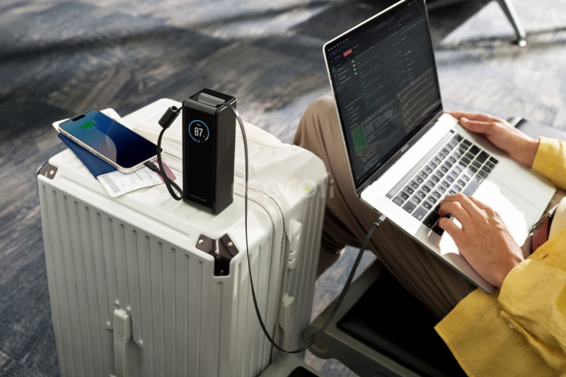 EcoFlow RAPID Power Banka (25000mAh,170W) 2x100W vestavěný USB-C kabel - černá
