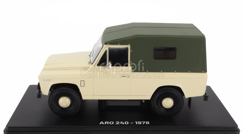 Edicola ARO 240 1978 1:24 Bílá Zelená