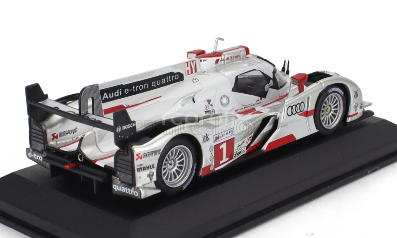 Edicola Audi R18 E-tron Quattro Tdi 3.7l Turbo V6 Hybrid Team Audi Sport Joest N 1 Winner 24h Le Mans 2012 Andre Lotter - Marcel Fassler - Benoit Treluyer 1:43 Bílá Stříbrná Červená