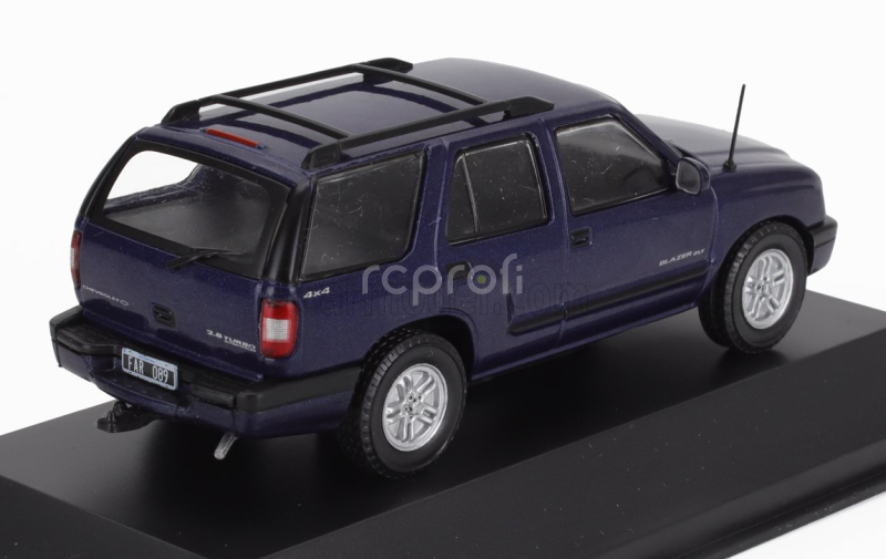 Edicola Chevrolet Blazer 2.8 Dlx 2004 1:43 Blue