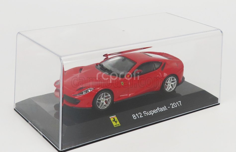 Edicola Ferrari 812 Superfast 2017 - Con Vetrina - With Showcase 1:43 Red