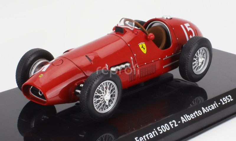 Edicola Ferrari F1  500 F2 N 15 World Champion Season 1952 Alberto Ascari - Con Vetrina - With Showcase 1:24 Red