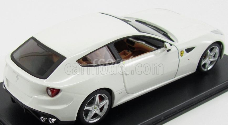 Edicola Ferrari Ff (ferrari Four) 2011 - Con Vetrina - With Showcase 1:24 Bílá