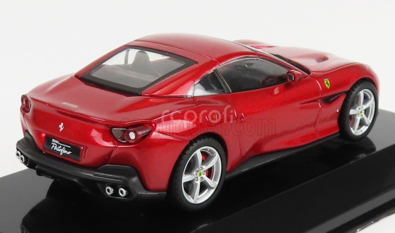 Edicola Ferrari Portofino 2018 - Con Vetrina - With Showcase 1:43 Red