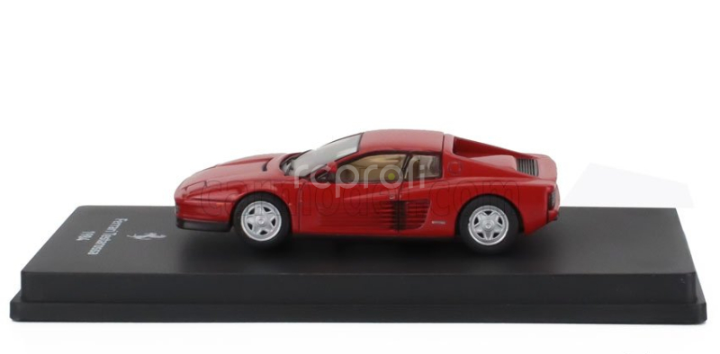 Edicola Ferrari Testarossa 1984 - Con Vetrina - With Showcase 1:64 Red