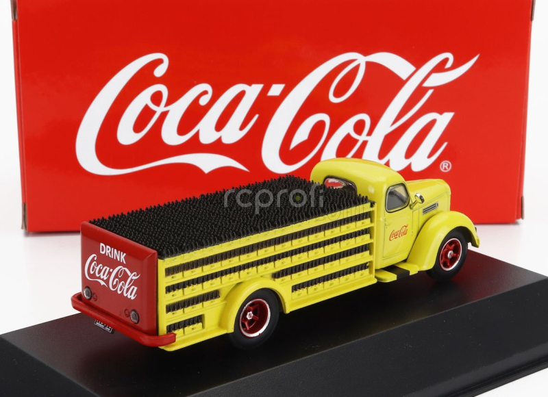 Edicola International Kb8 Truck With Bottle Coca-cola 1948 1:72 Žlutá