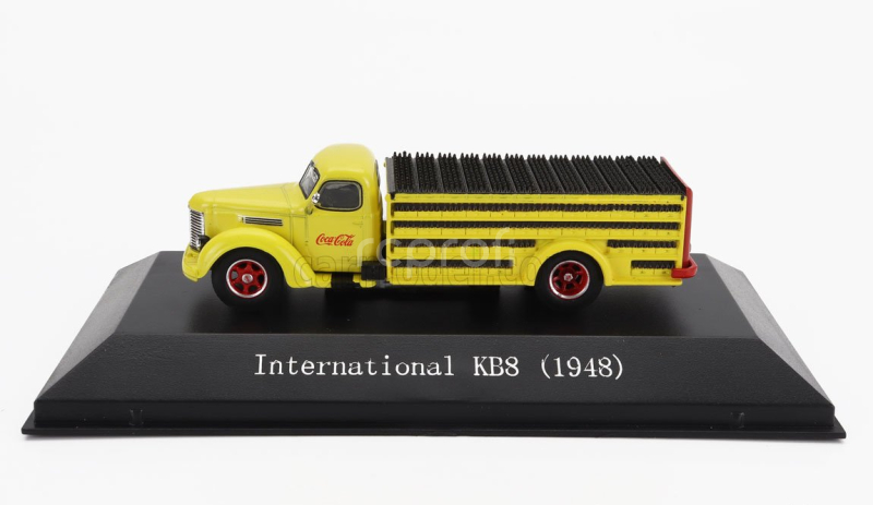 Edicola International Kb8 Truck With Bottle Coca-cola 1948 1:72 Žlutá
