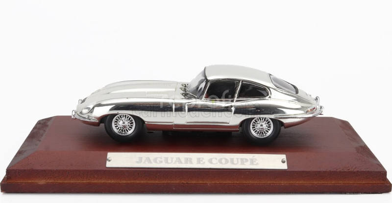 Edicola Jaguar E-type Coupe 1961 1:43 Chrome