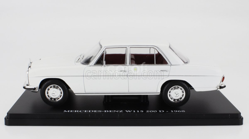 Edicola Mercedes benz 220d (w115) 1968 - Con Vetrina - With Showcase 1:24 Bílá
