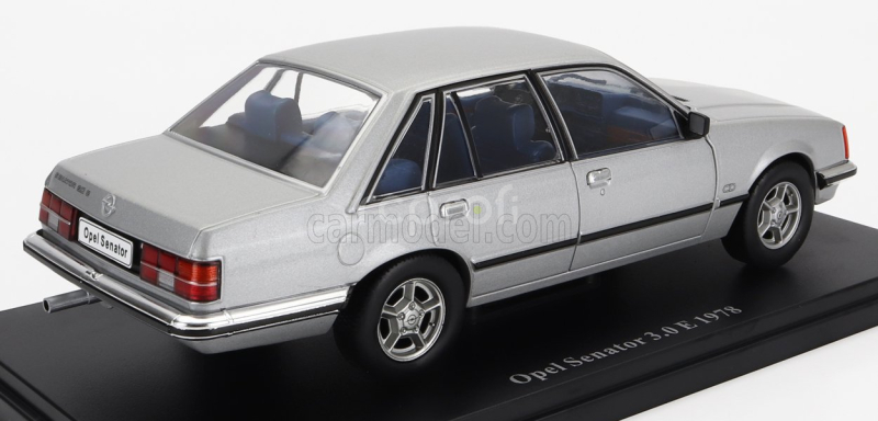 Edicola Opel Senator 3.0 1978 1:24 Silver