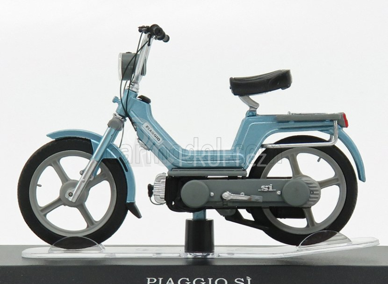 Edicola Piaggio Sì 1:18 Světle Modrá