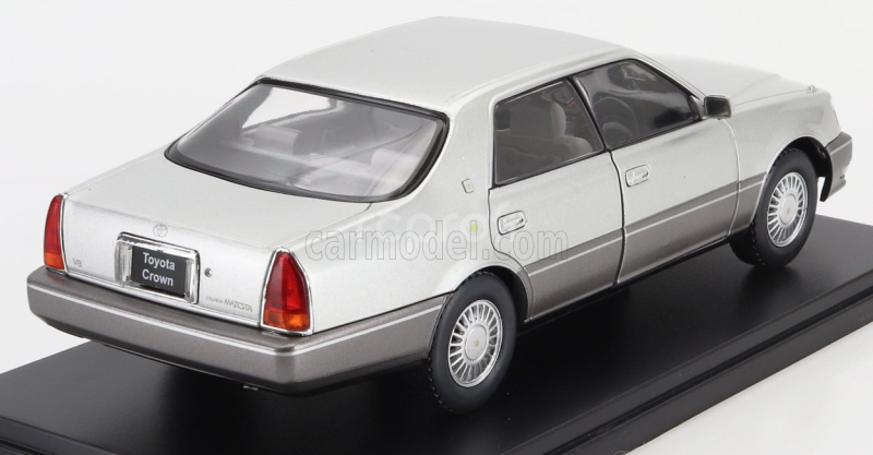 Edicola Toyota Crown Majesta 1995 1:24 Silver